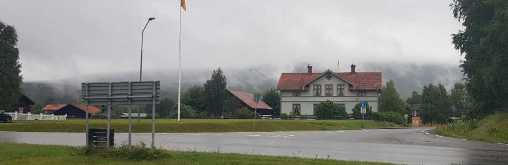 LÅG MOLNBAS